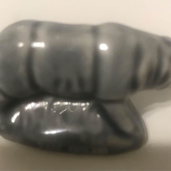 Red Rose Tea Company Rhinoceros Figurine Made In England - Picture 2 of 2